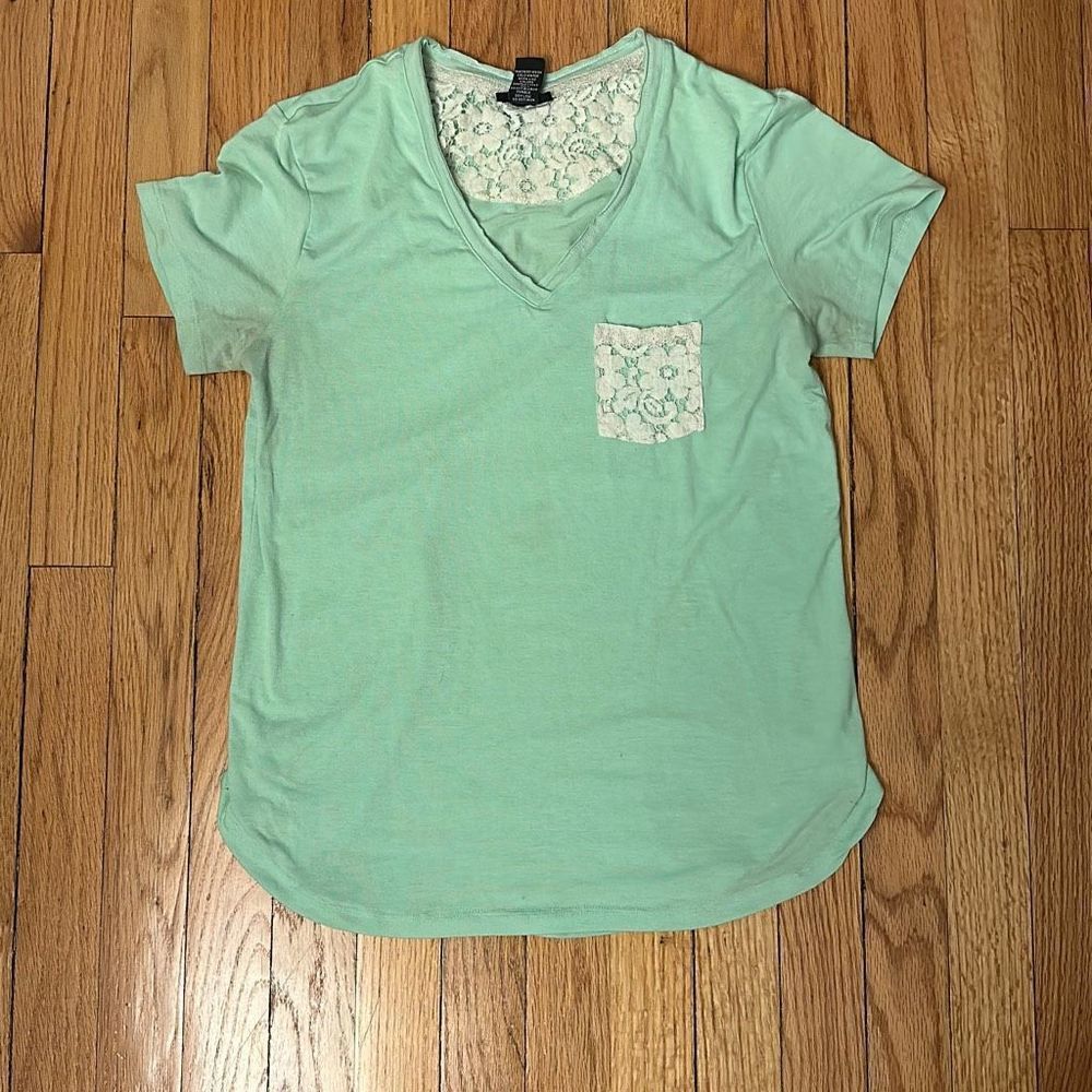 RUE21 top bundle - Picture 6 of 9